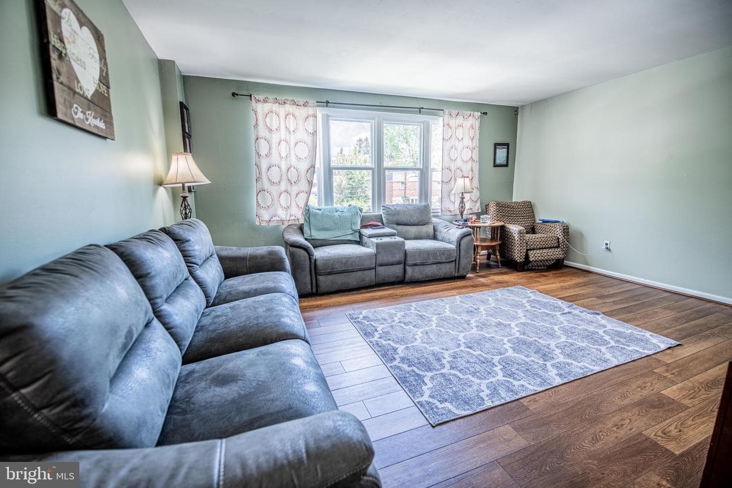 7242 Valley Avenue photo 8