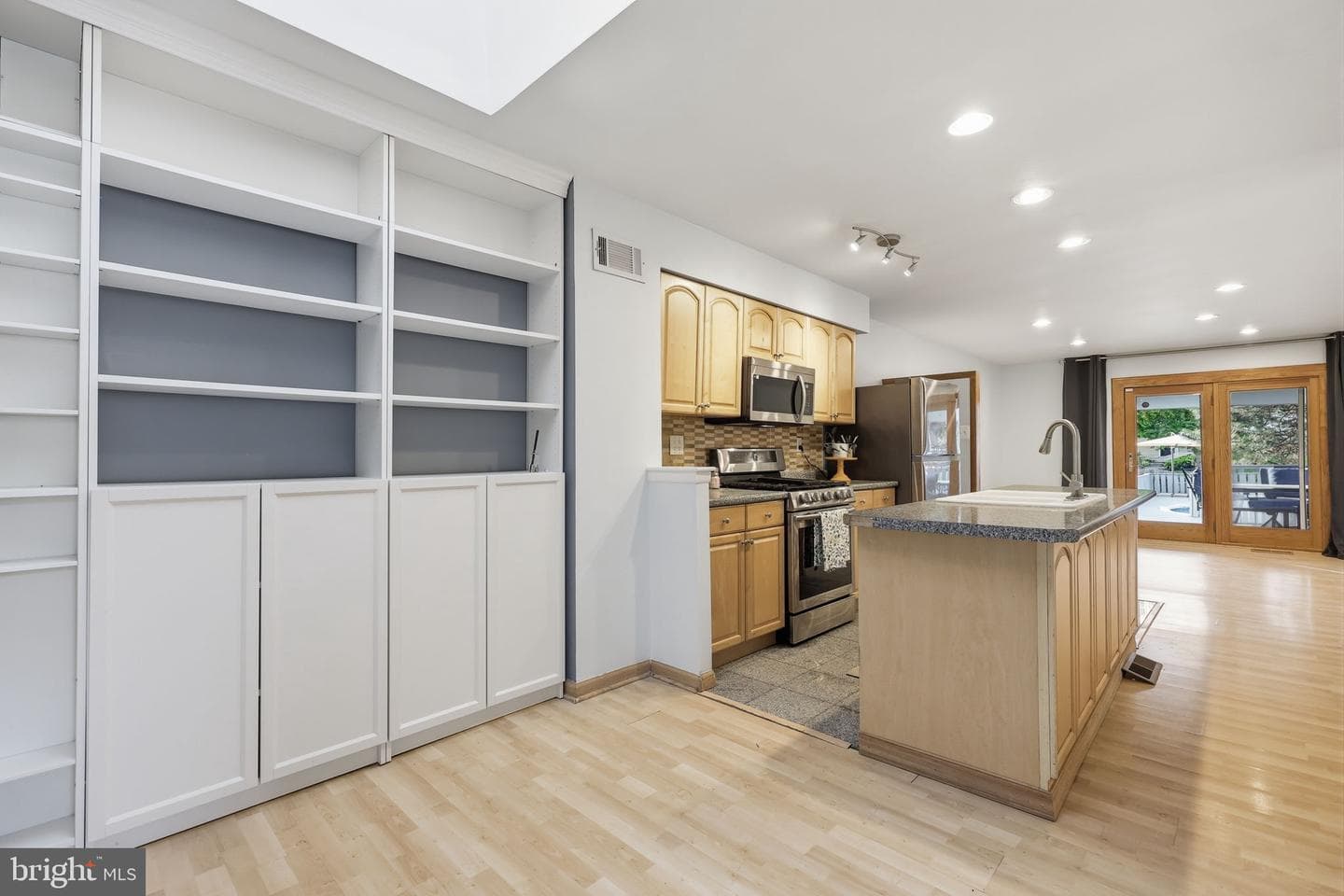15018 Theresa Drive photo 15