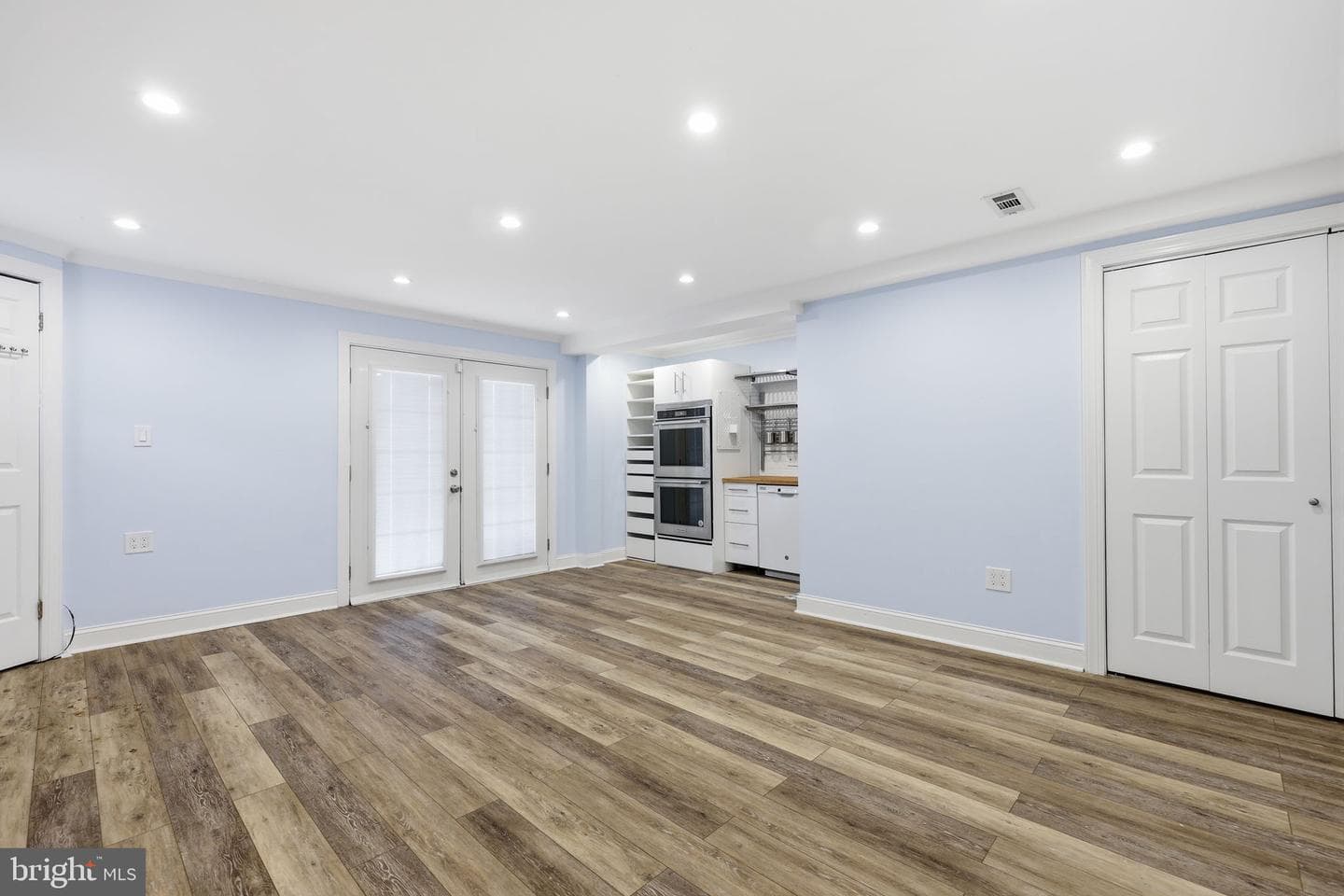 15018 Theresa Drive photo 32