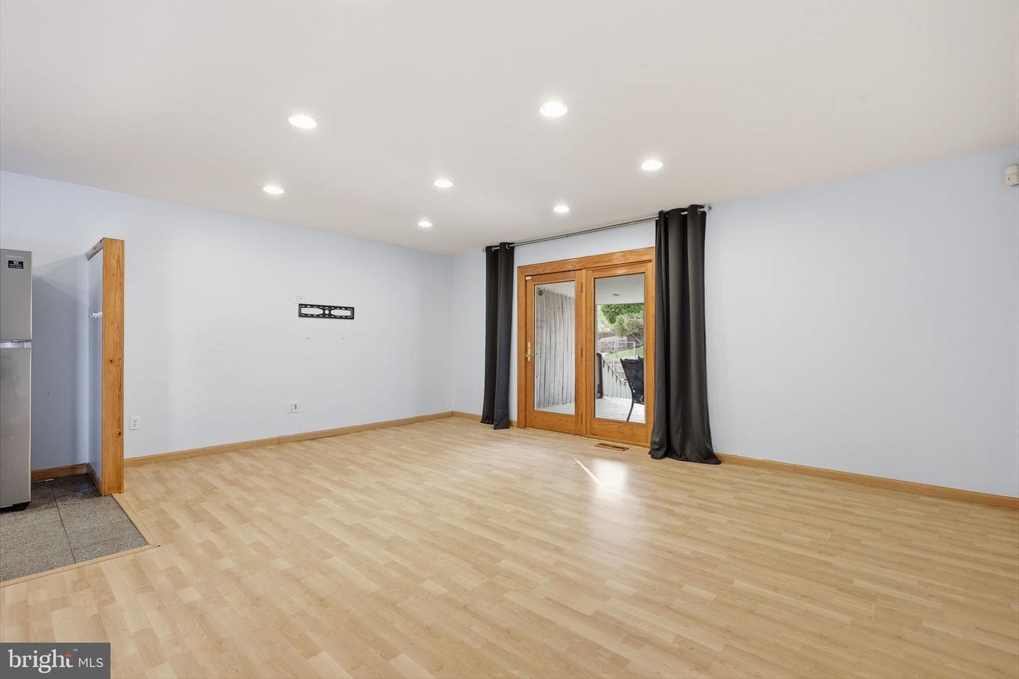 15018 Theresa Drive photo 5