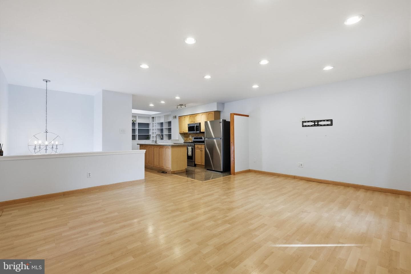 15018 Theresa Drive photo 6