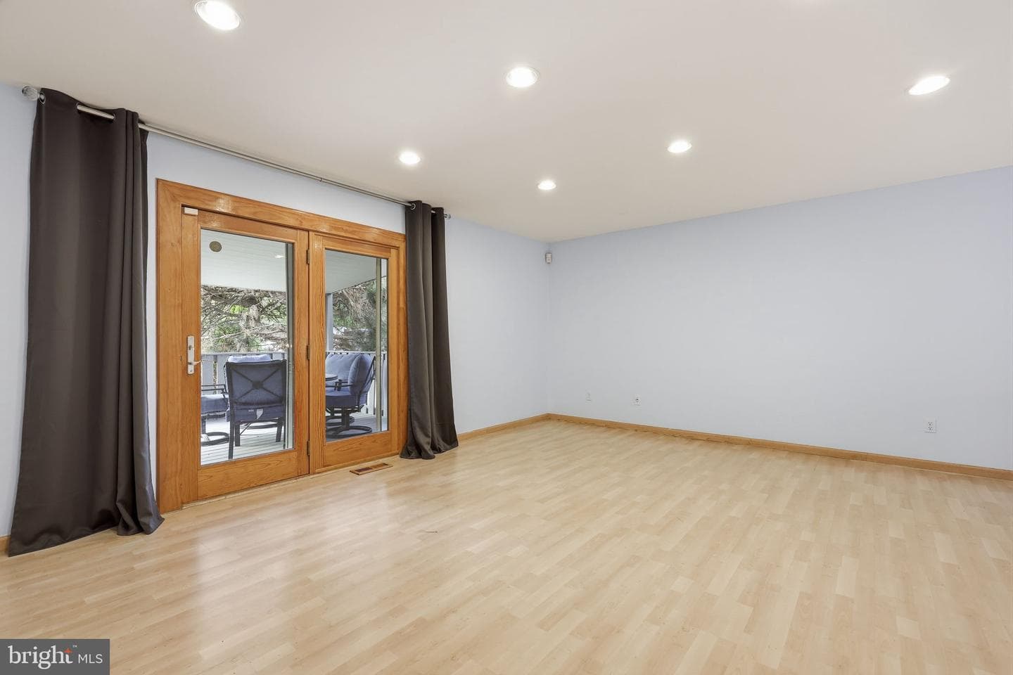 15018 Theresa Drive photo 8