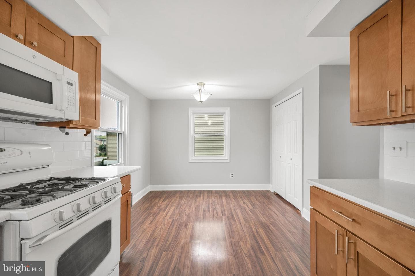 1843 Sanford Street photo 11