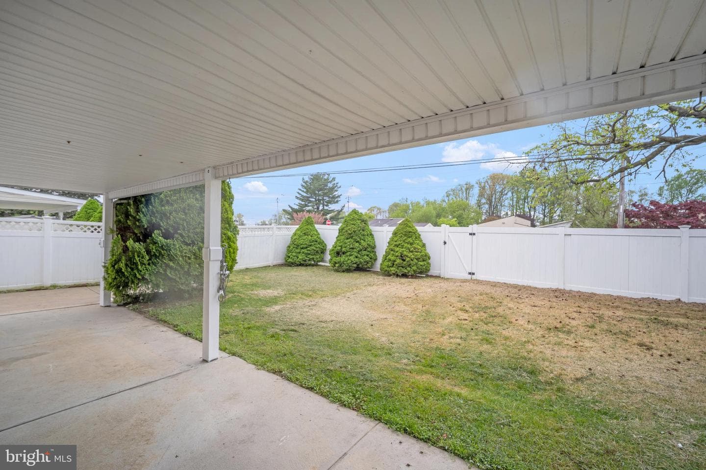 1843 Sanford Street photo 33