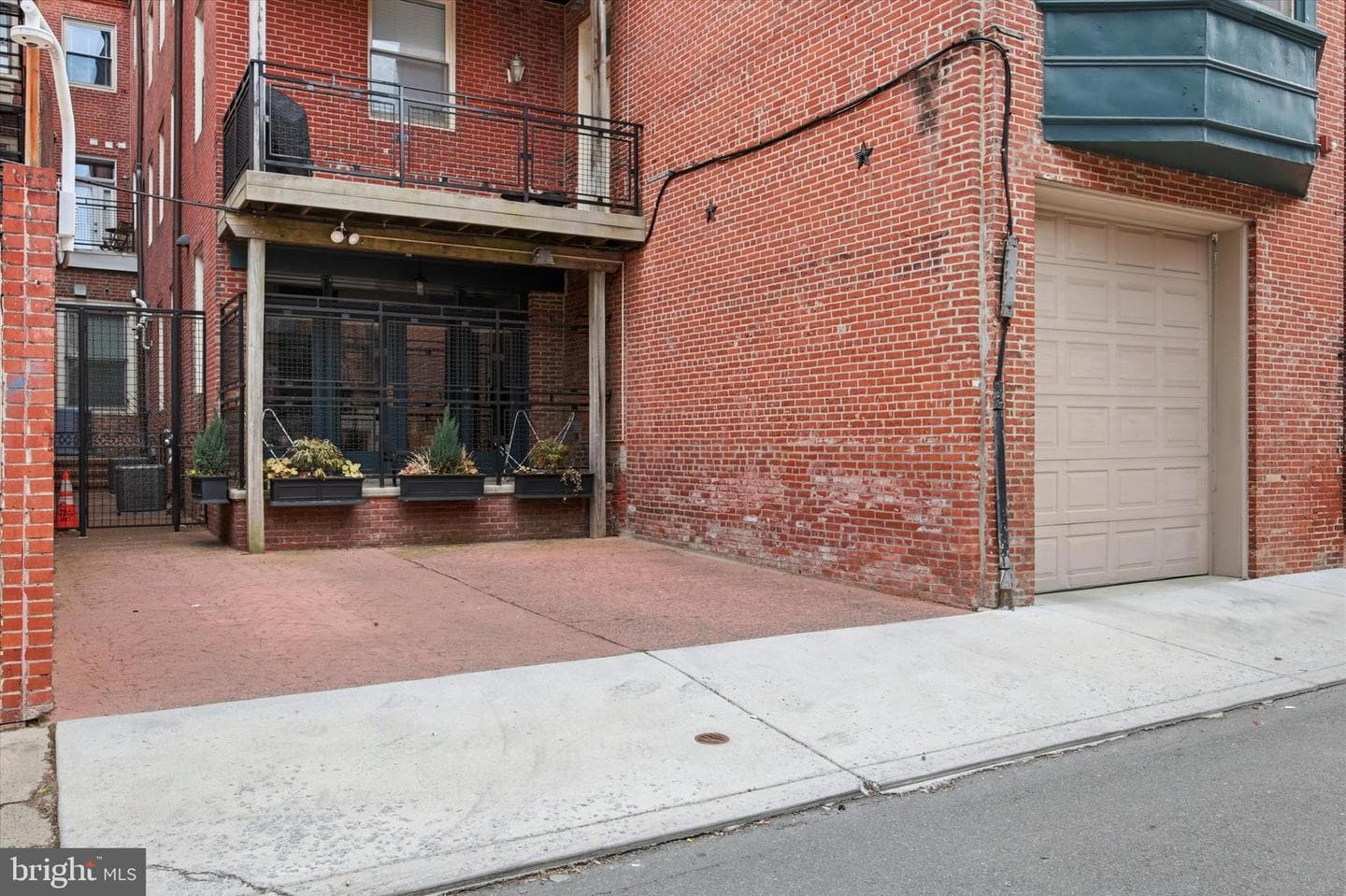 915 Clinton Street #203 photo 22