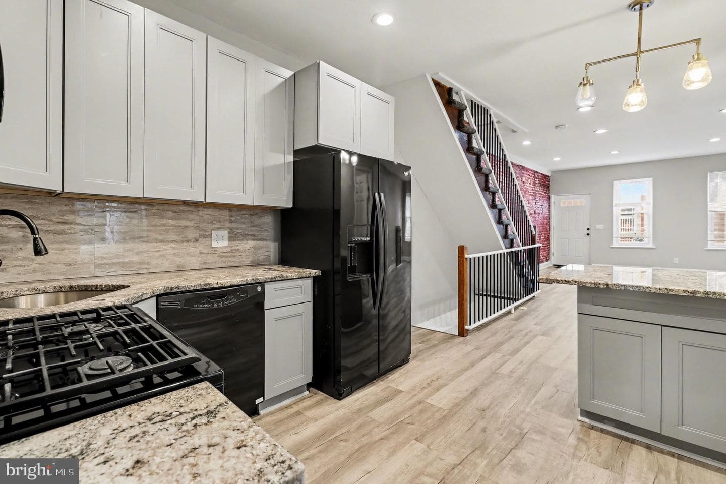 2238 Oakford Street photo 8