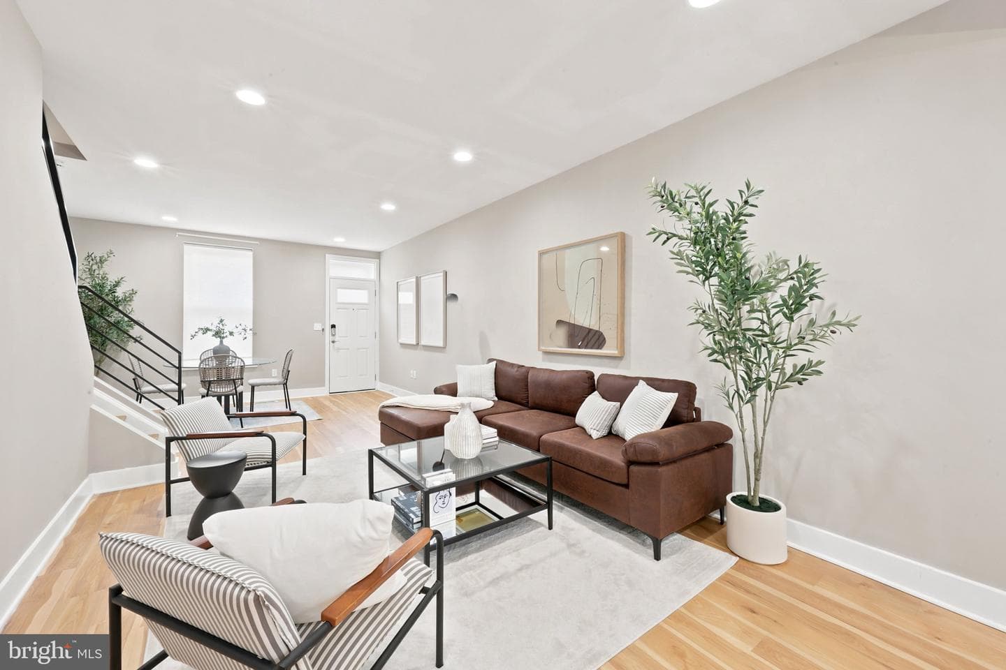 2508 Christian Street photo 8