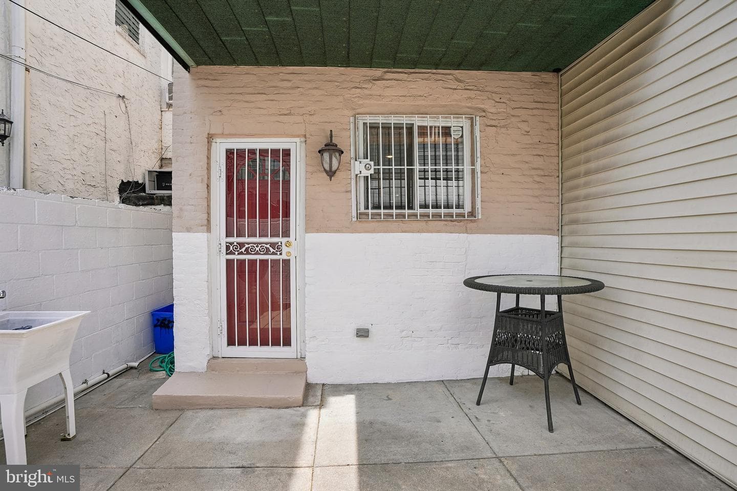 2527 S Hicks Street photo 32