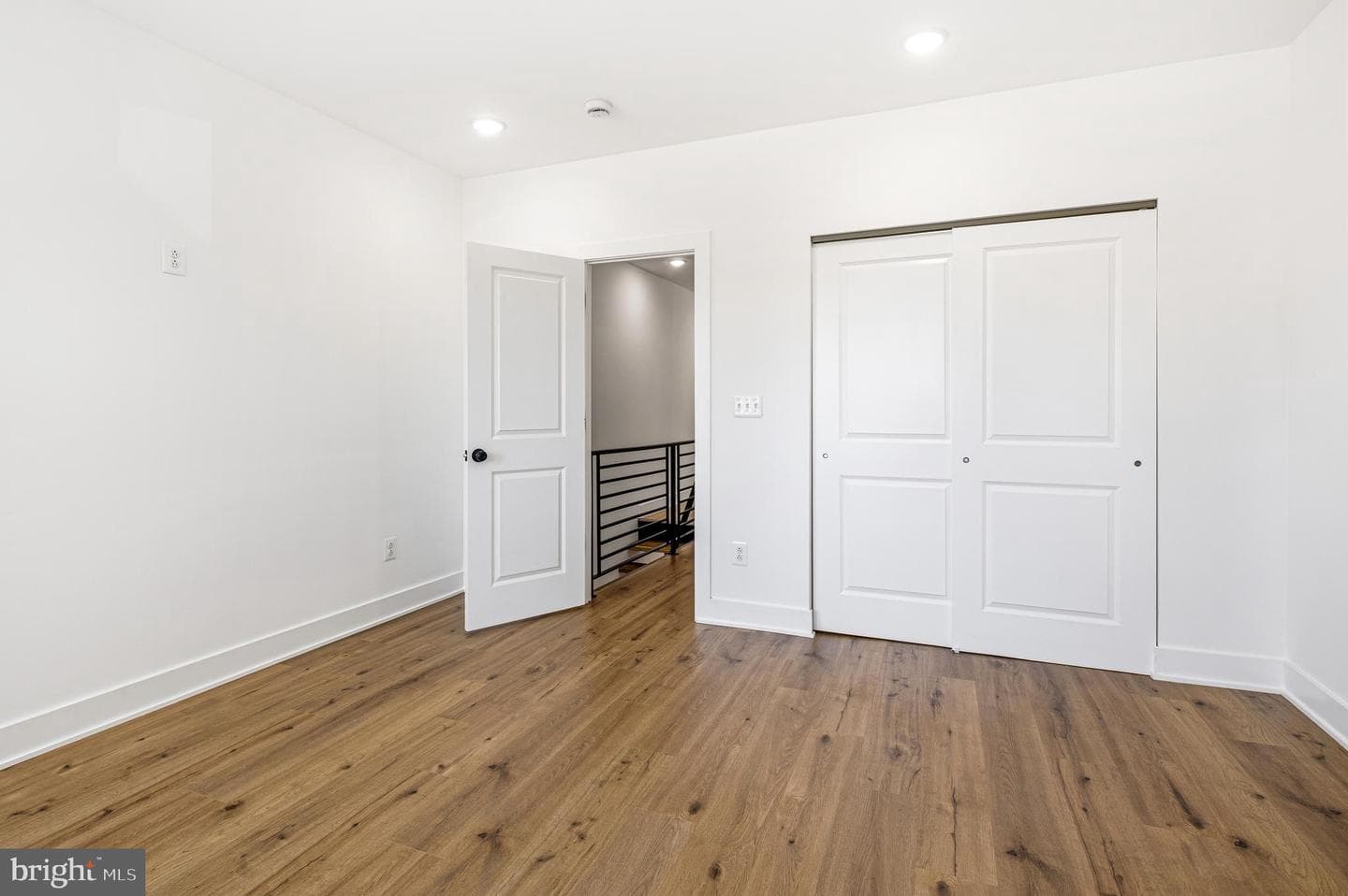 5817 Walnut Street photo 26