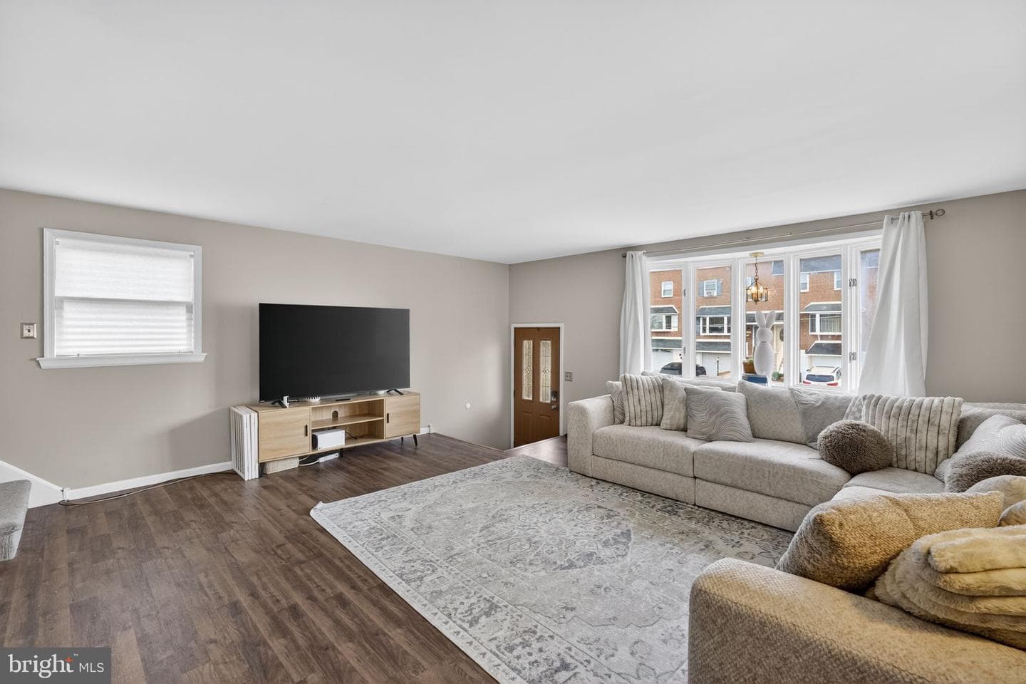 10211 Ambridge Place photo 3