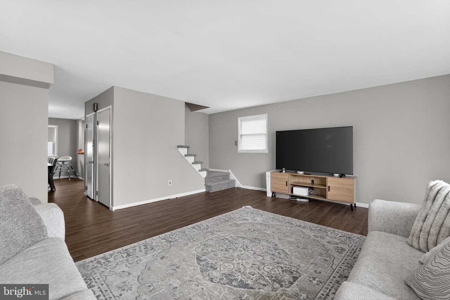 10211 Ambridge Place photo 6