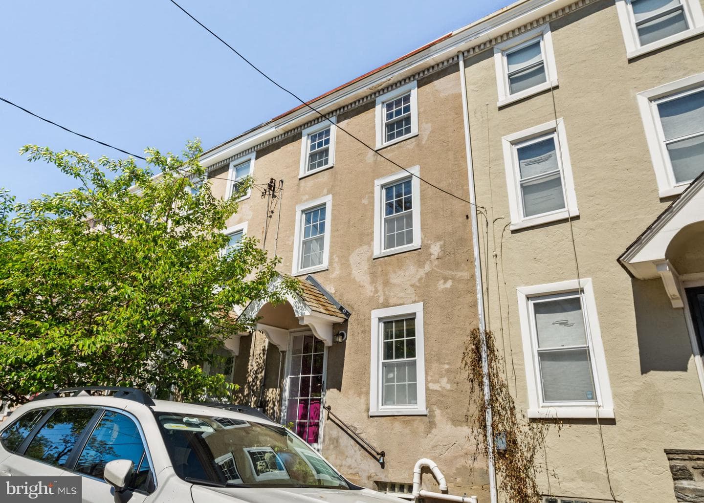 25 W Durham Street