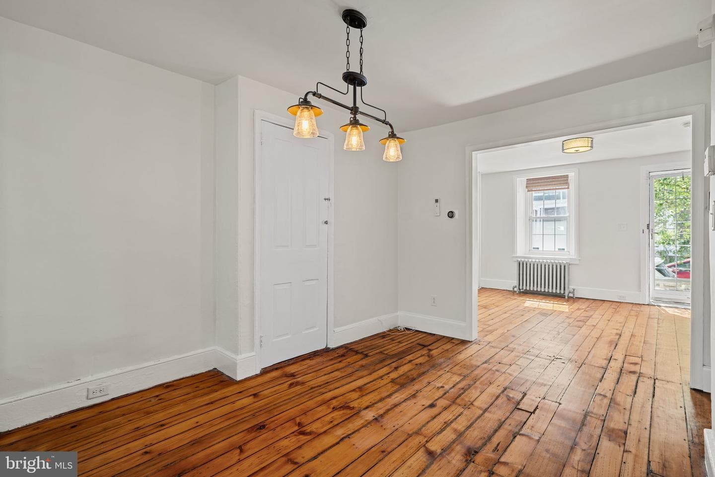 25 W Durham Street photo 6