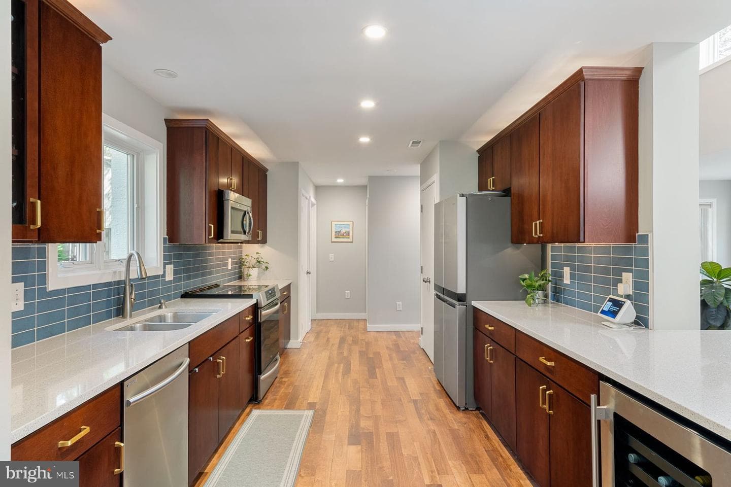 7621 Saint Martins Lane photo 11