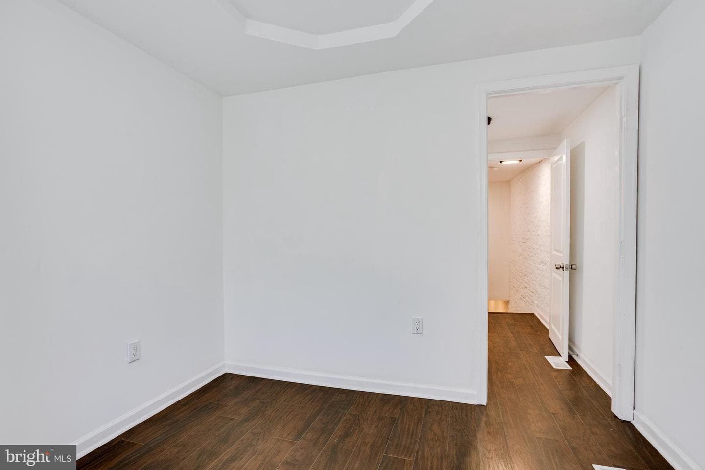 2633 Braddock Street photo 30
