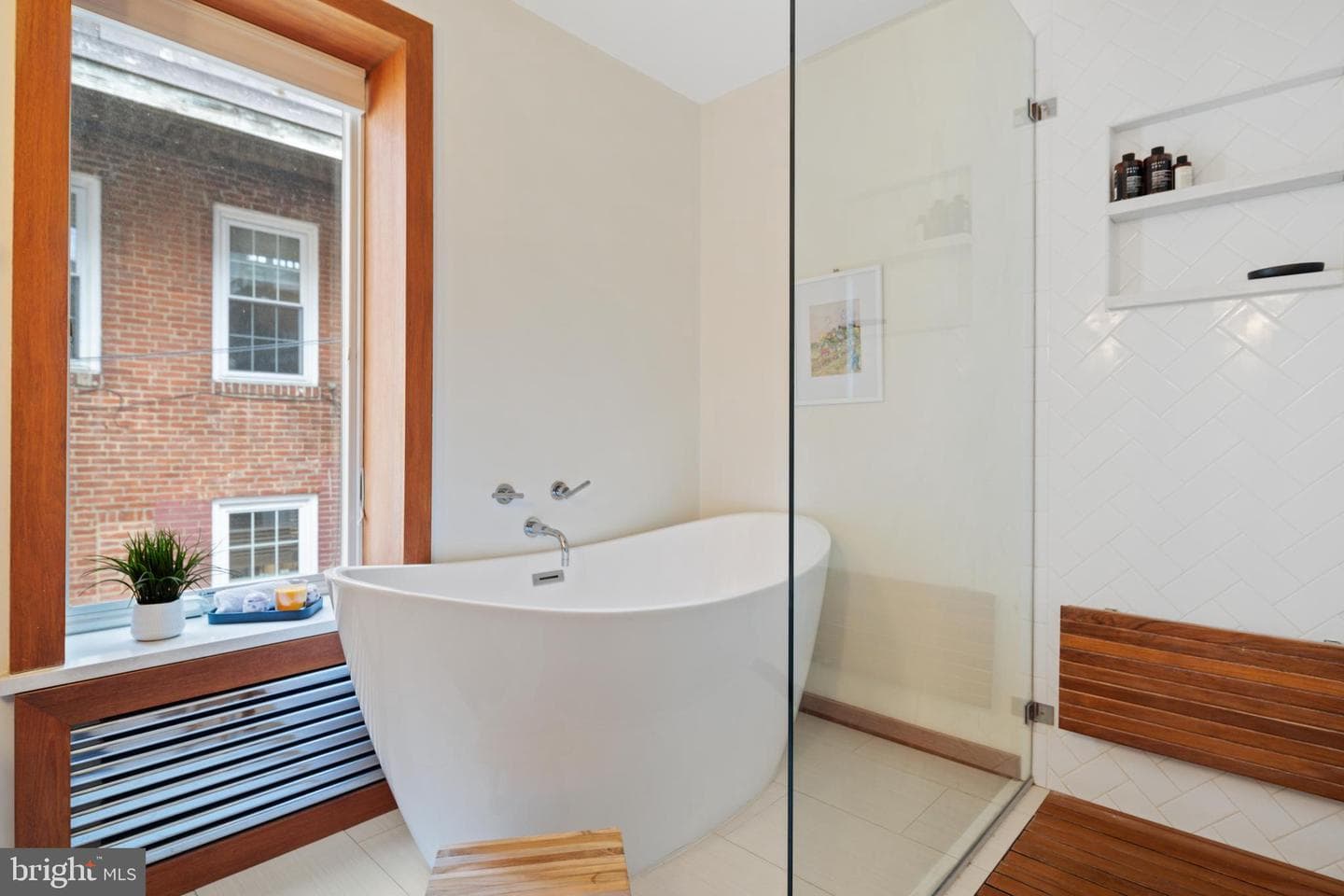 143 Fitzwater Street photo 8