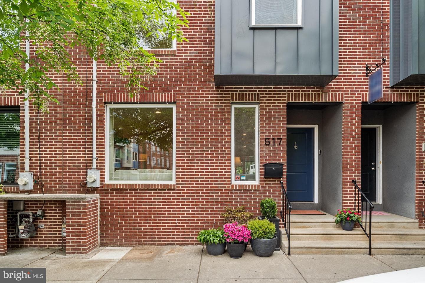 517 Carpenter Street photo 2