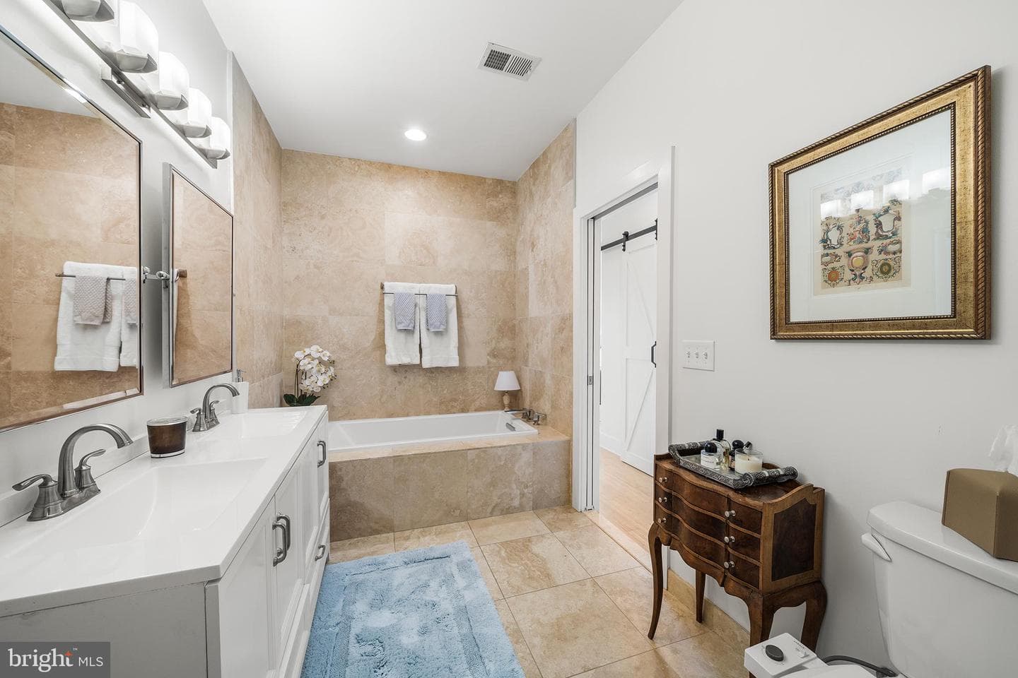 517 Carpenter Street photo 31
