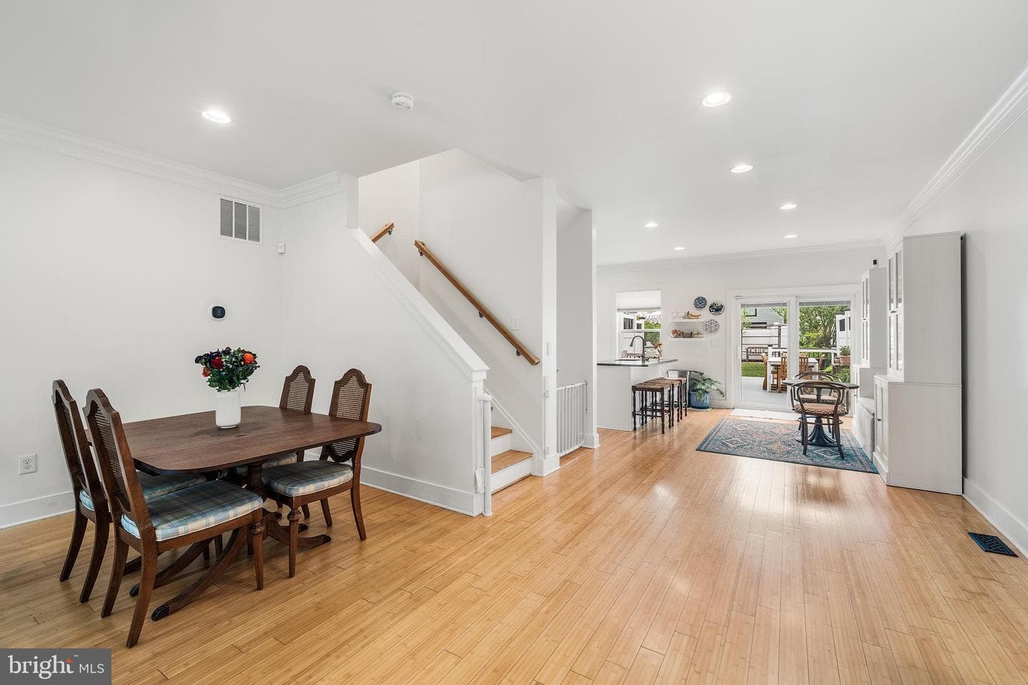 517 Carpenter Street photo 8