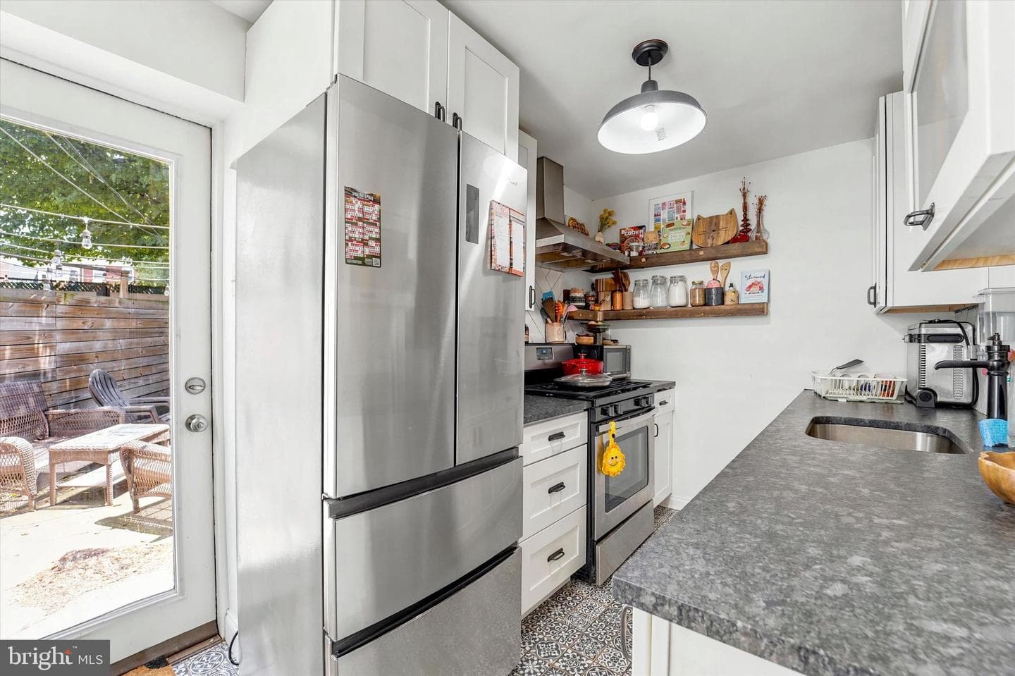 1443 E Oxford Street photo 6