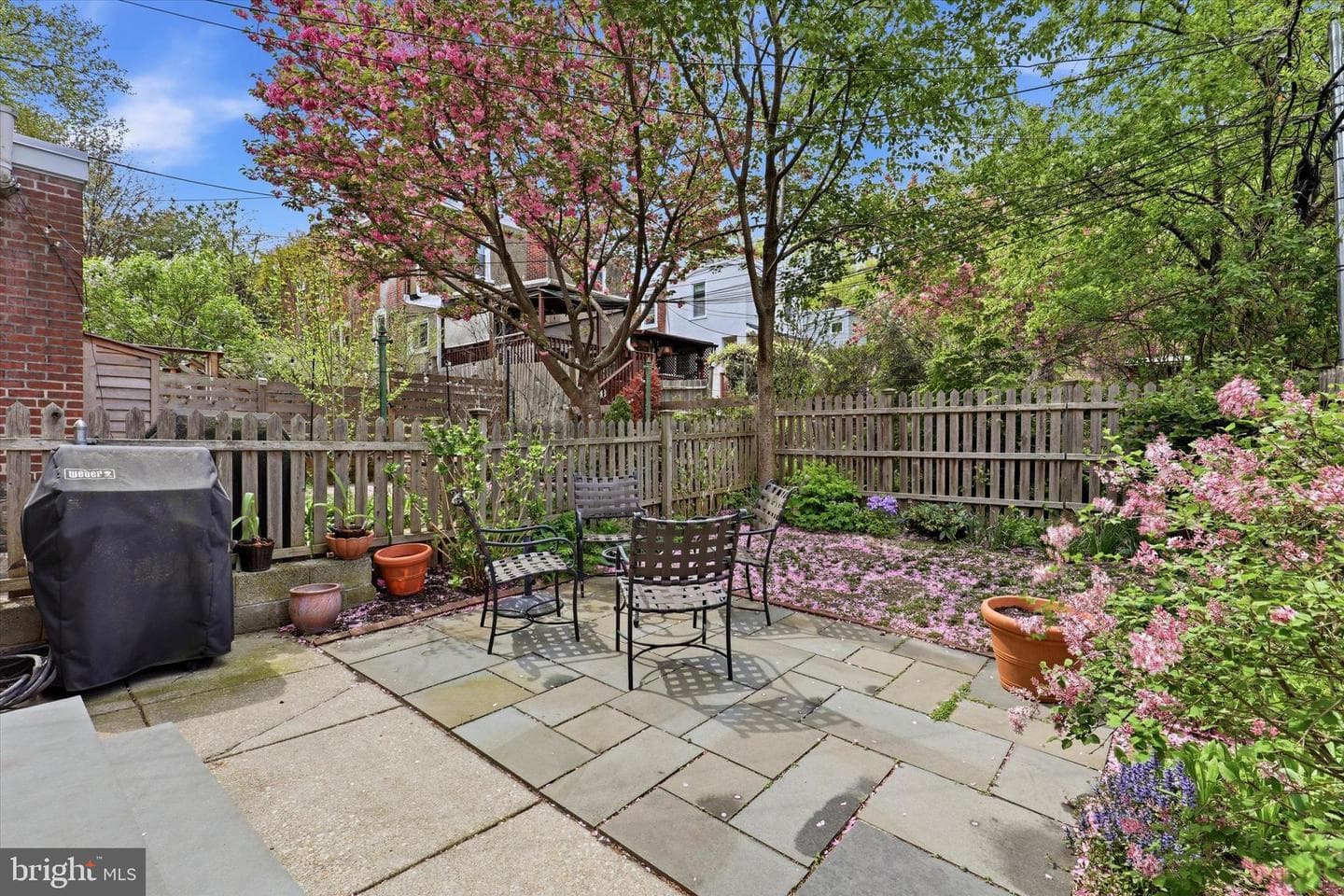 39 E Abington Avenue photo 22