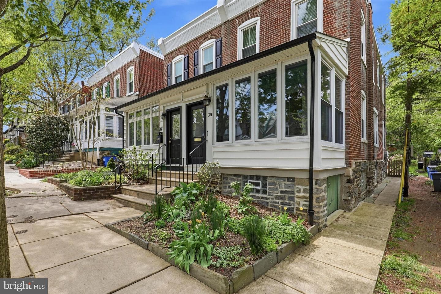 39 E Abington Avenue photo 24