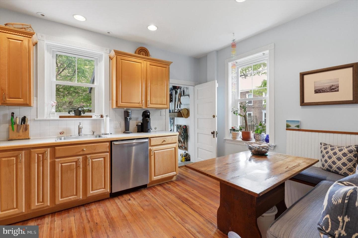 39 E Abington Avenue photo 7