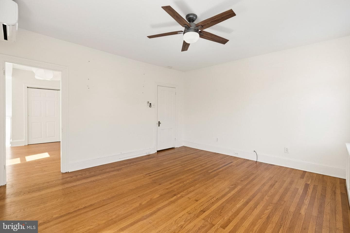3547 Indian Queen Lane photo 21