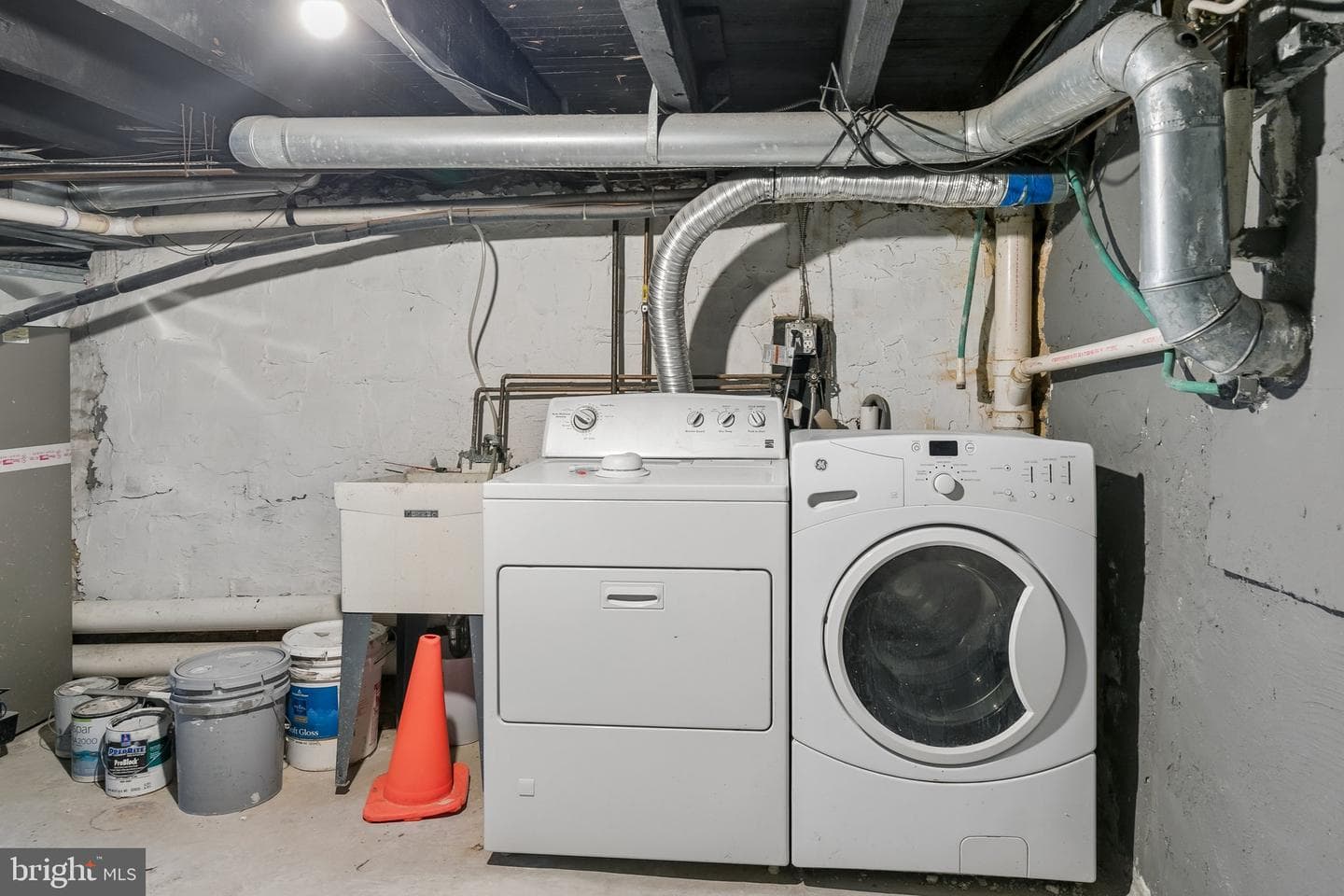 4648 Mansion Street photo 22