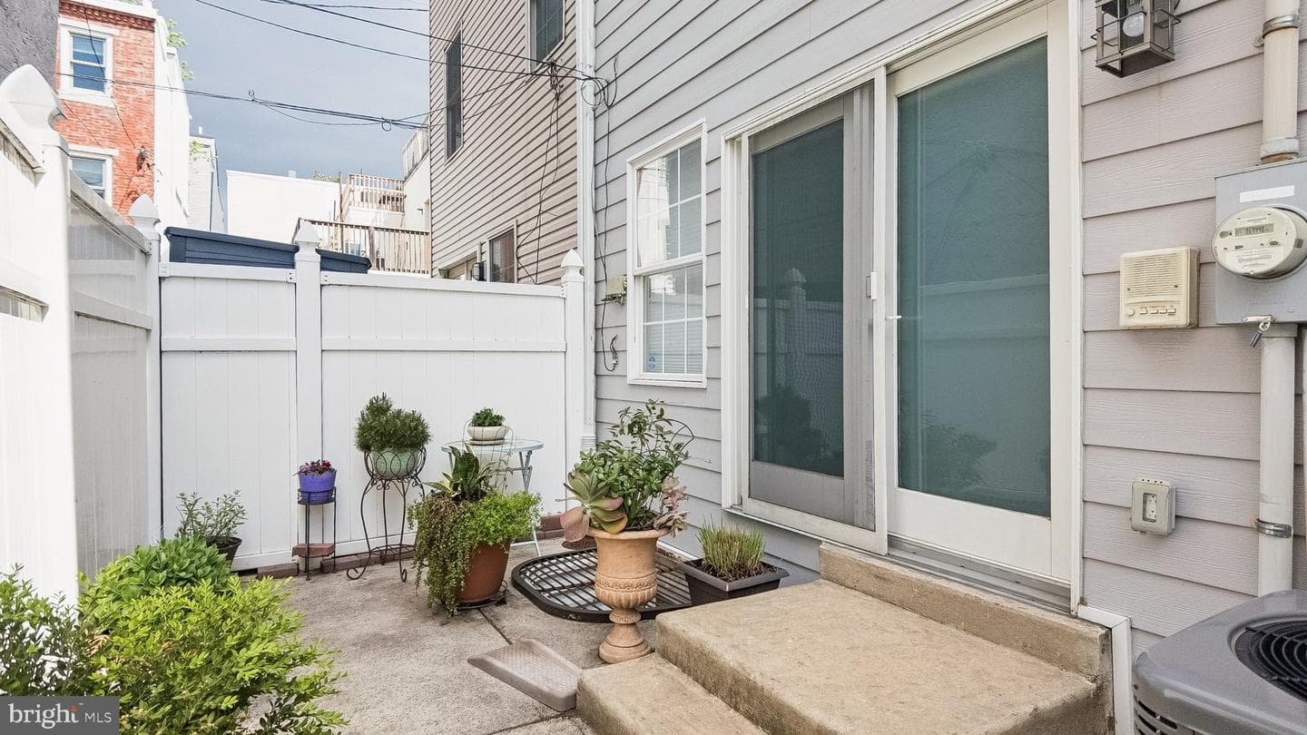 718 S 19th Street photo 3