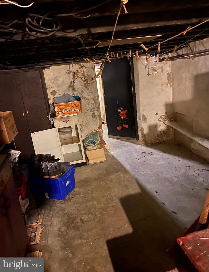 4735 Worth Street photo 5