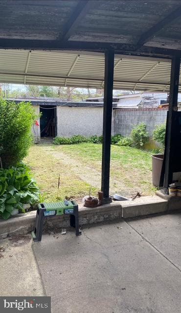 4735 Worth Street photo 7