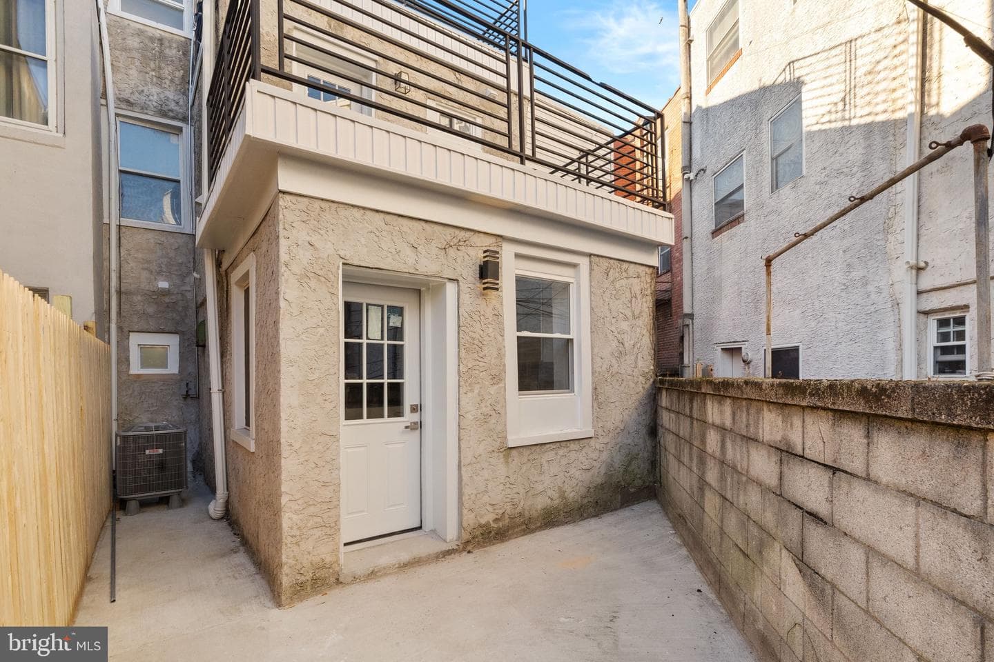 1203 Moore Street photo 32