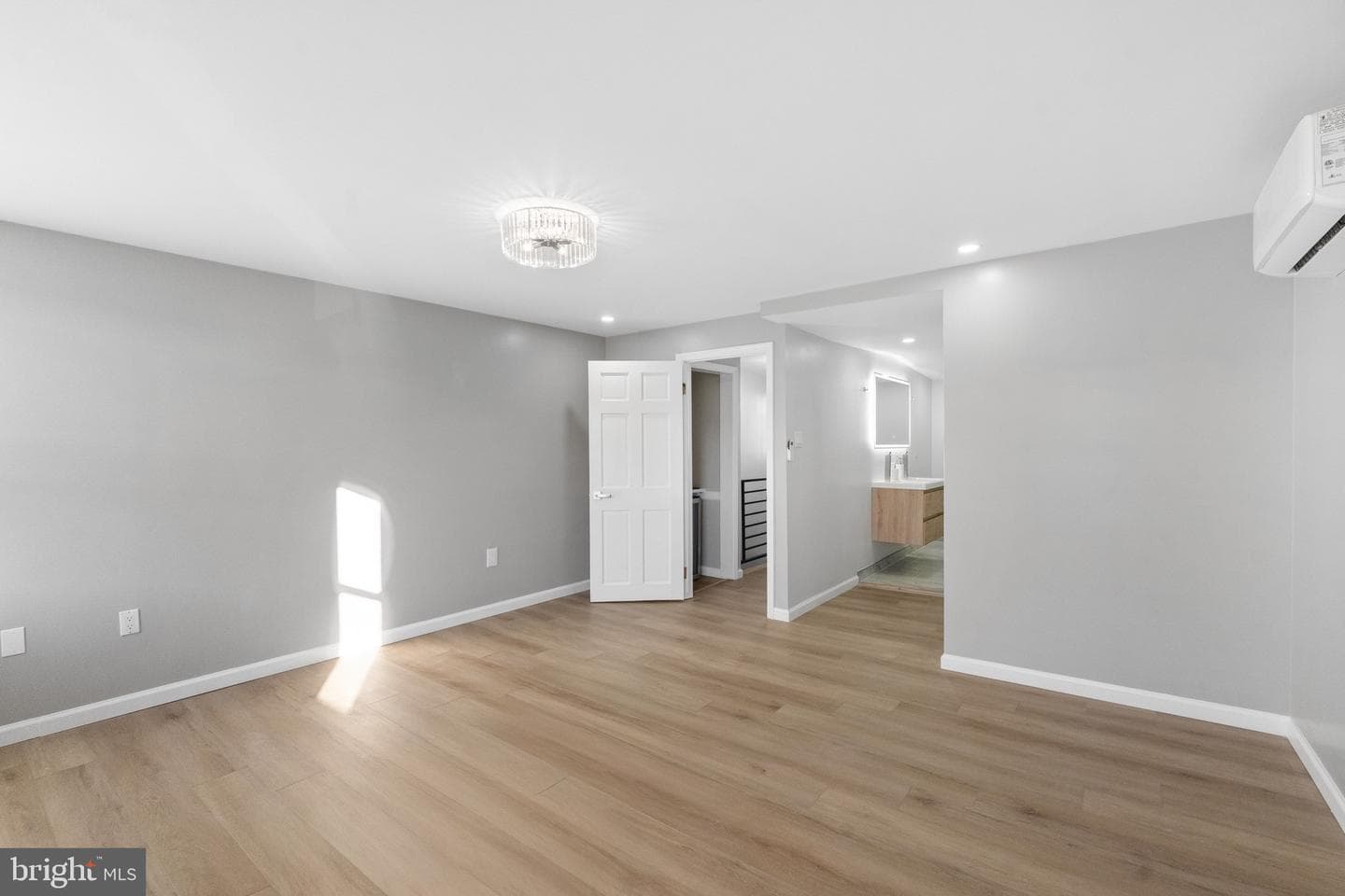 1203 Moore Street photo 39
