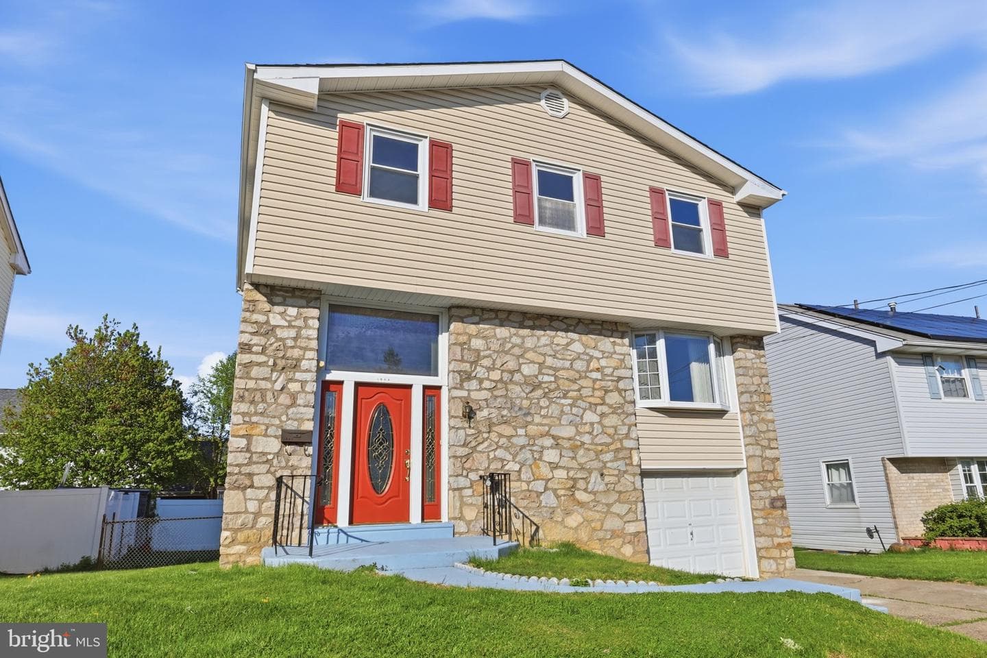 1853 Merlin Road photo 3