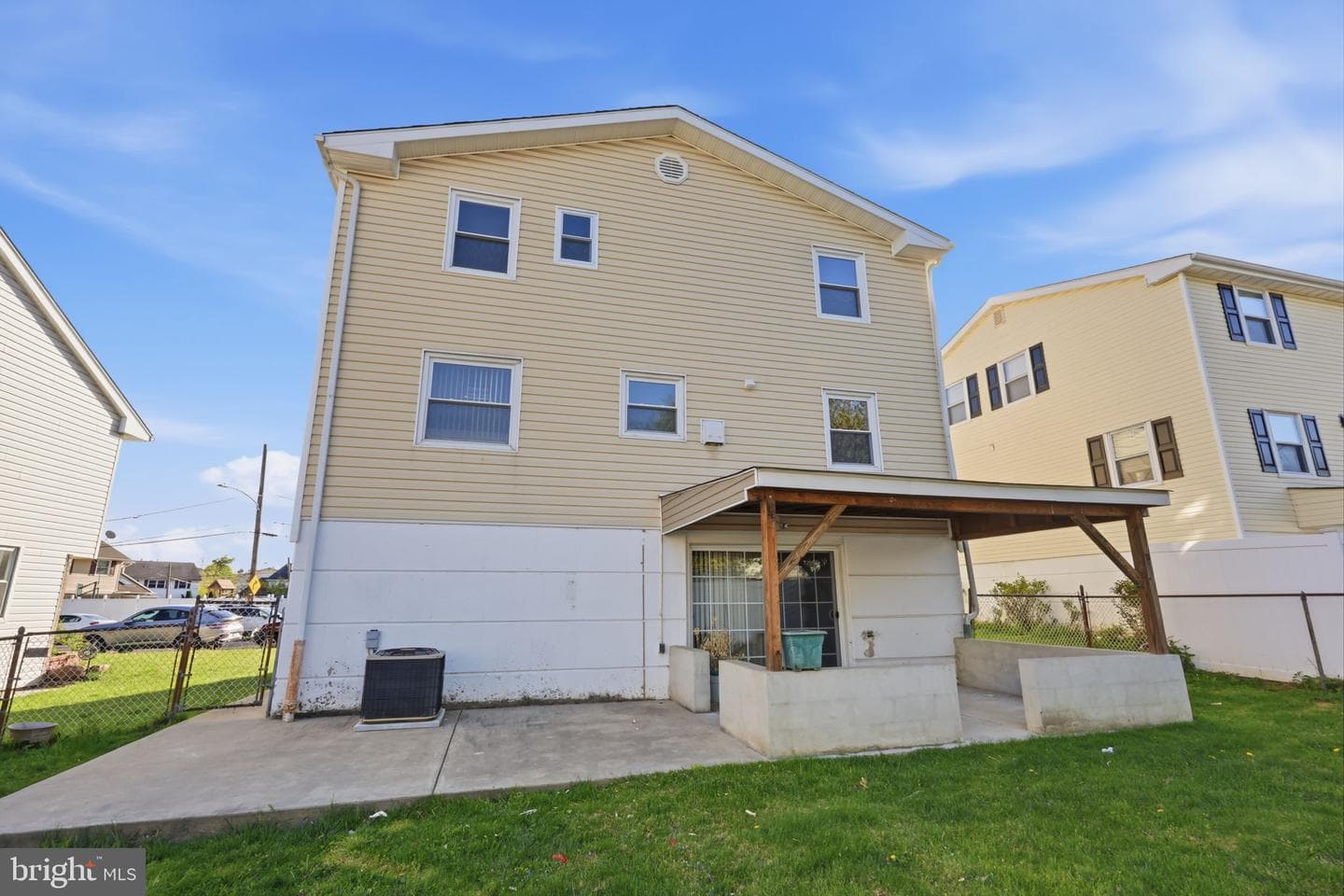 1853 Merlin Road photo 41