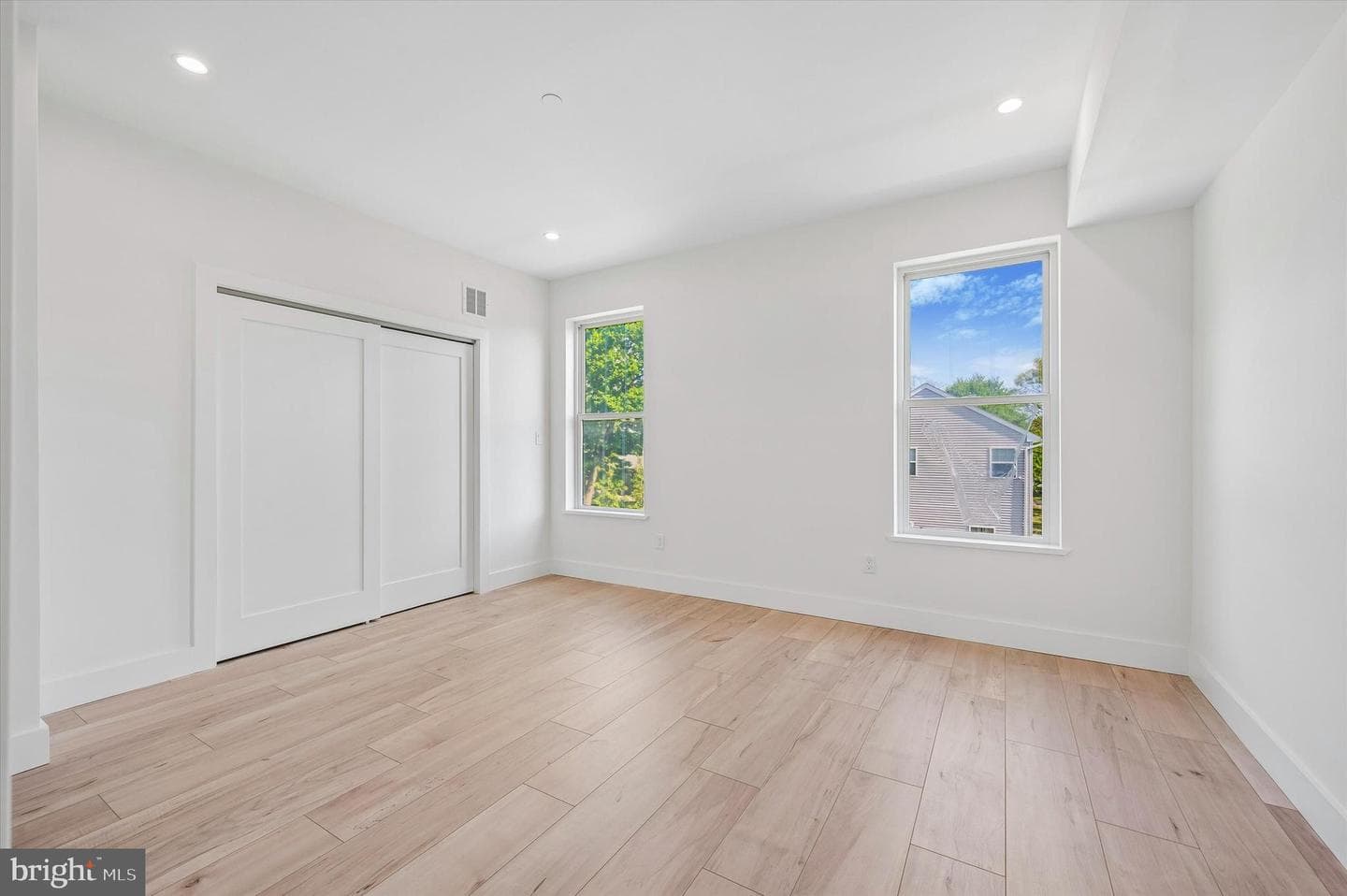 6995-9 Pechin Street photo 28