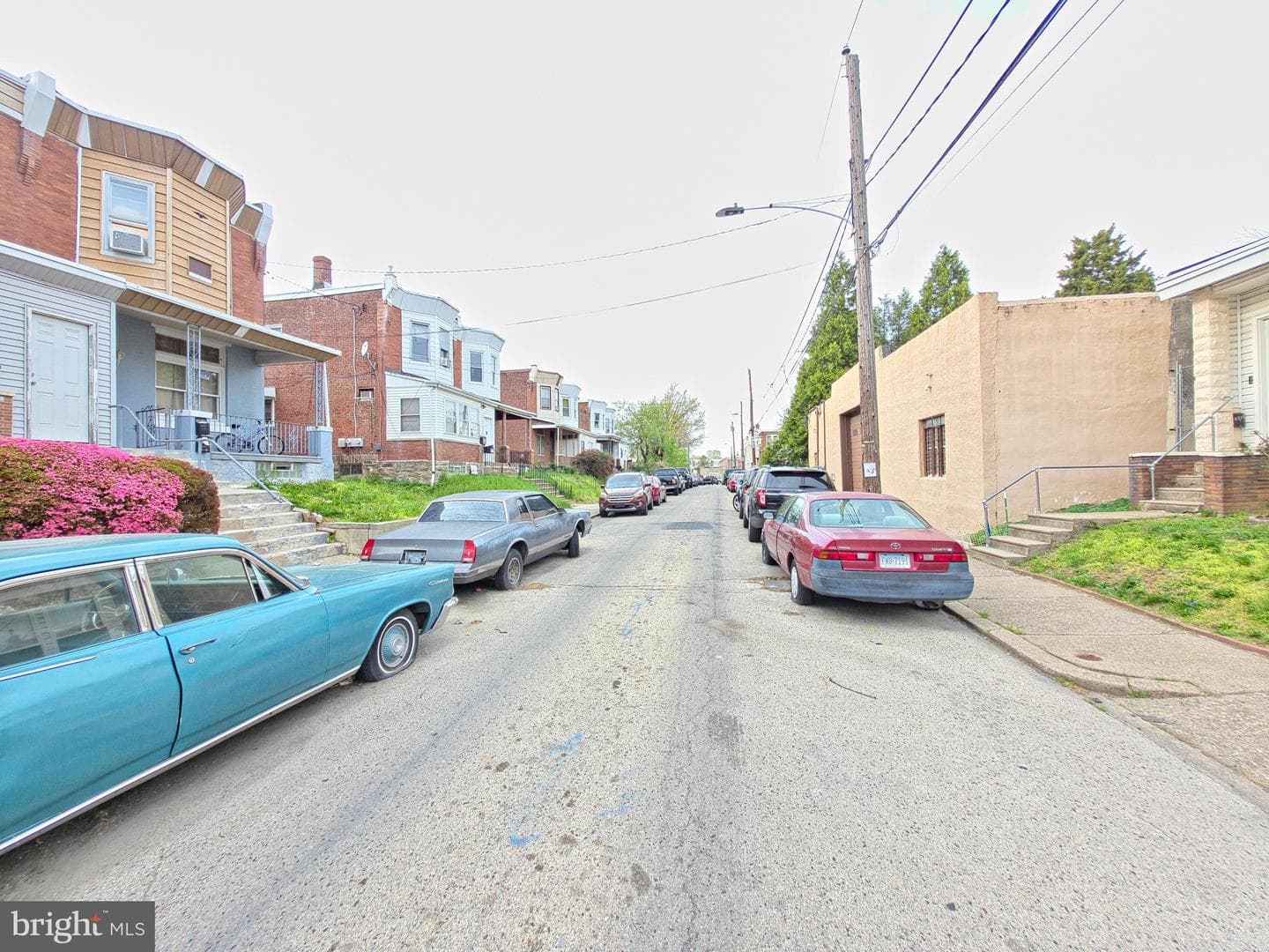 5710 N American Street photo 3