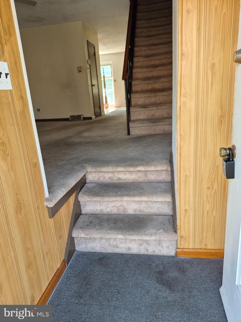 240 Rock Street photo 2