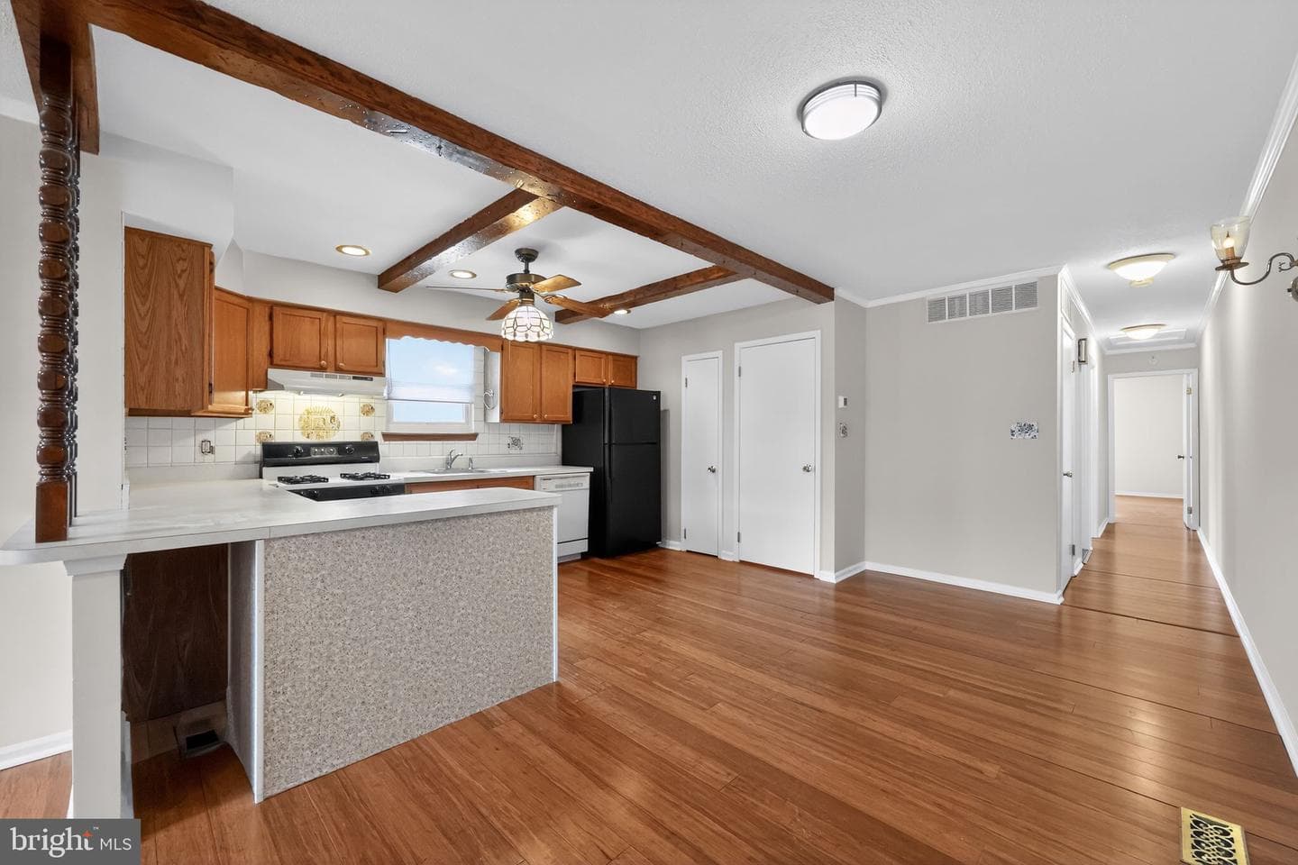 9609 Hoff Street photo 12