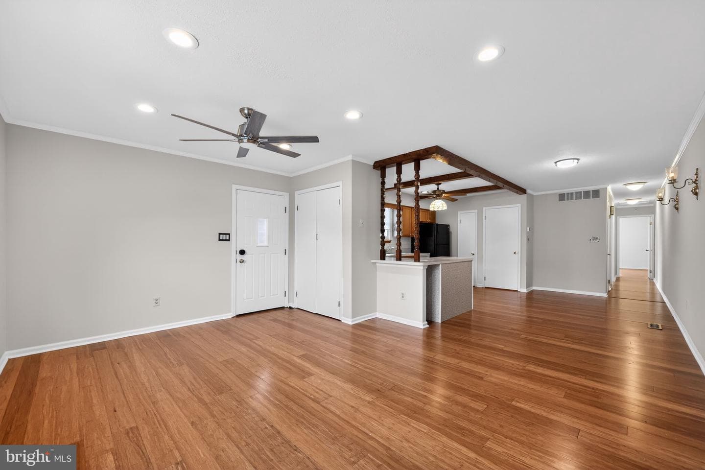 9609 Hoff Street photo 7
