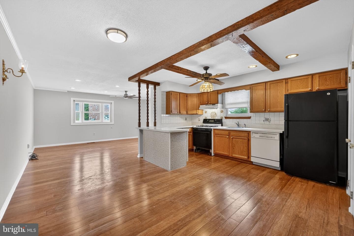 9609 Hoff Street photo 9