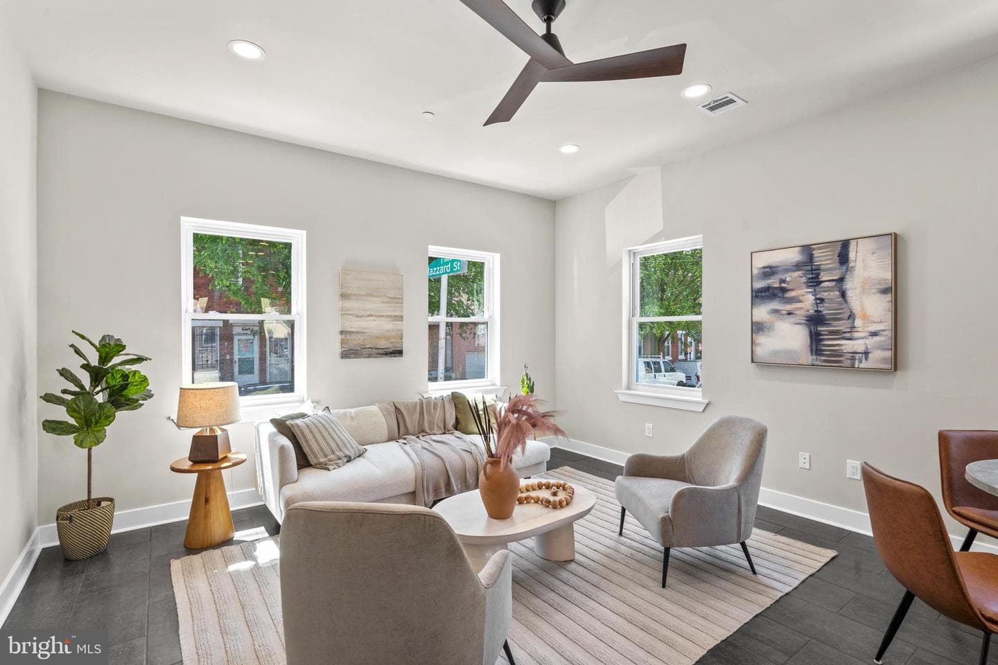 2548 Coral Street photo 4