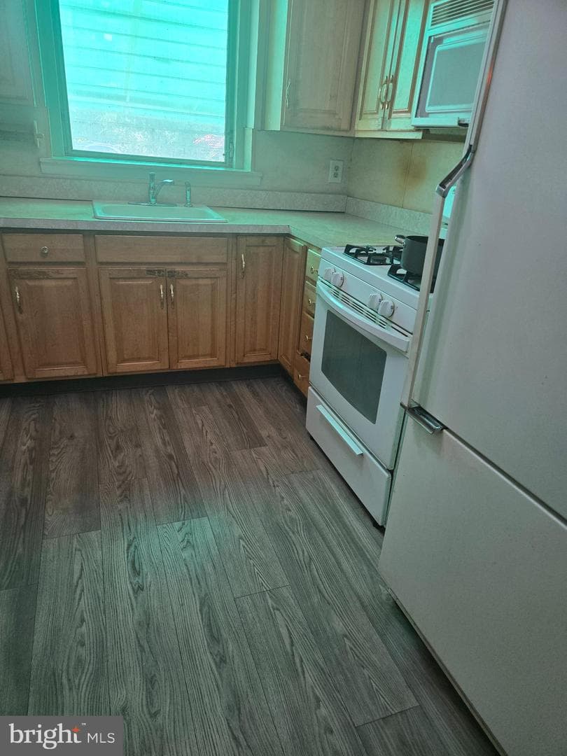 7382 Shelbourne Street photo 16
