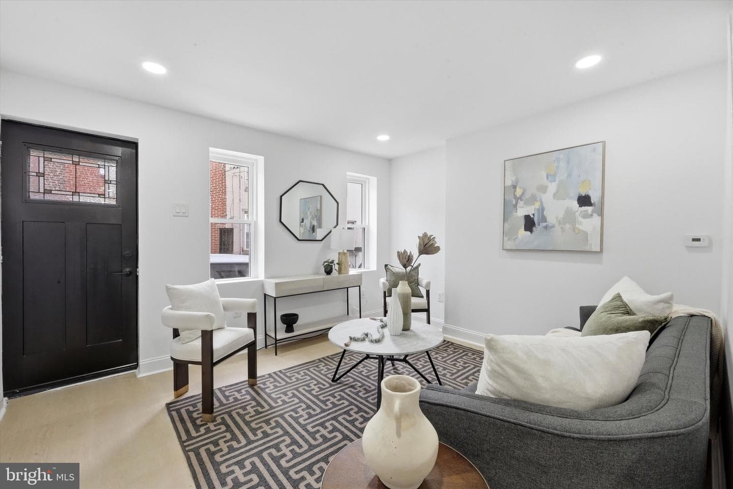 153 Sigel Street photo 5