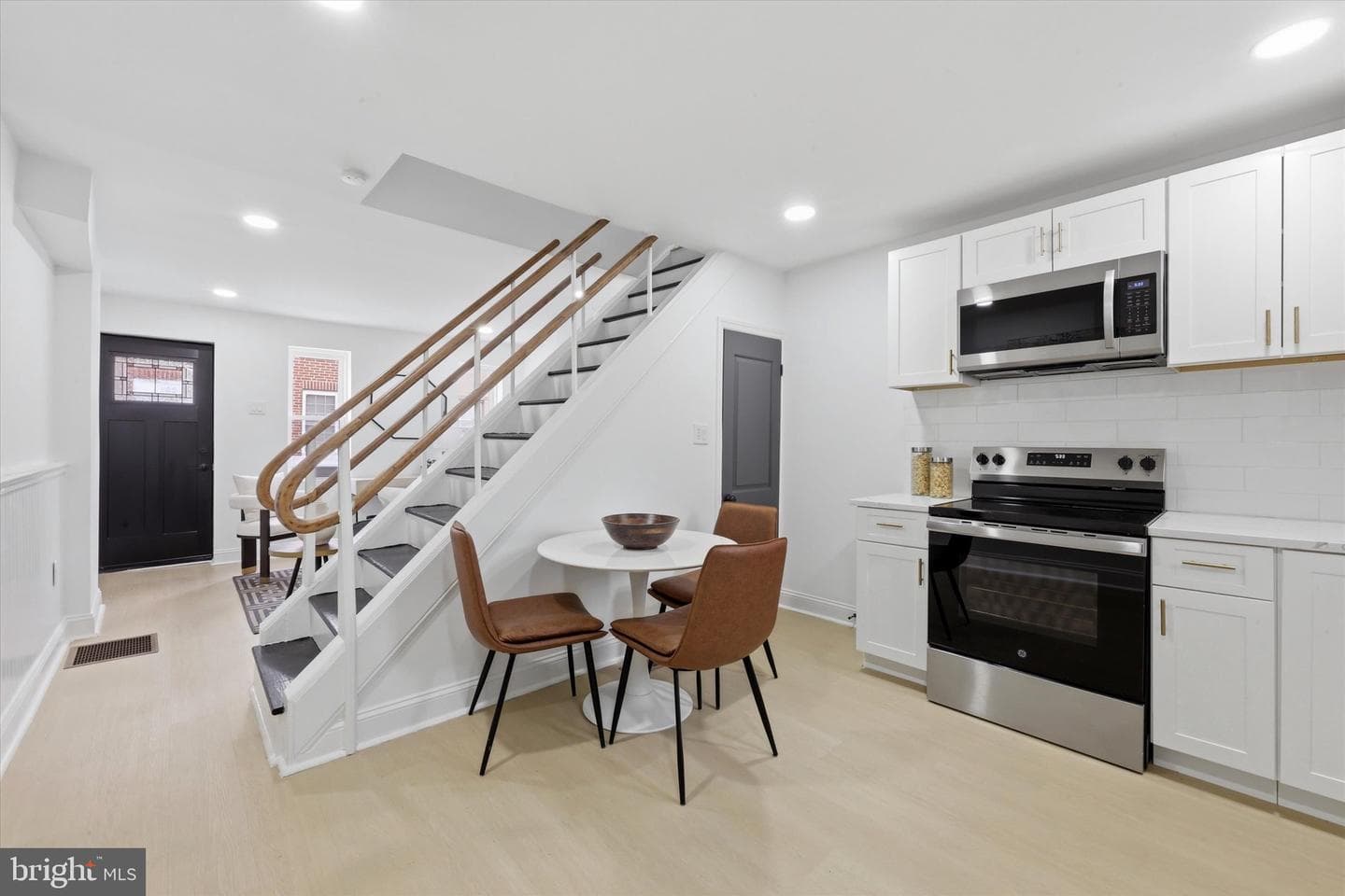 153 Sigel Street photo 8