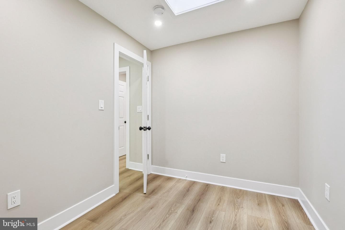 514 Winton Street photo 21