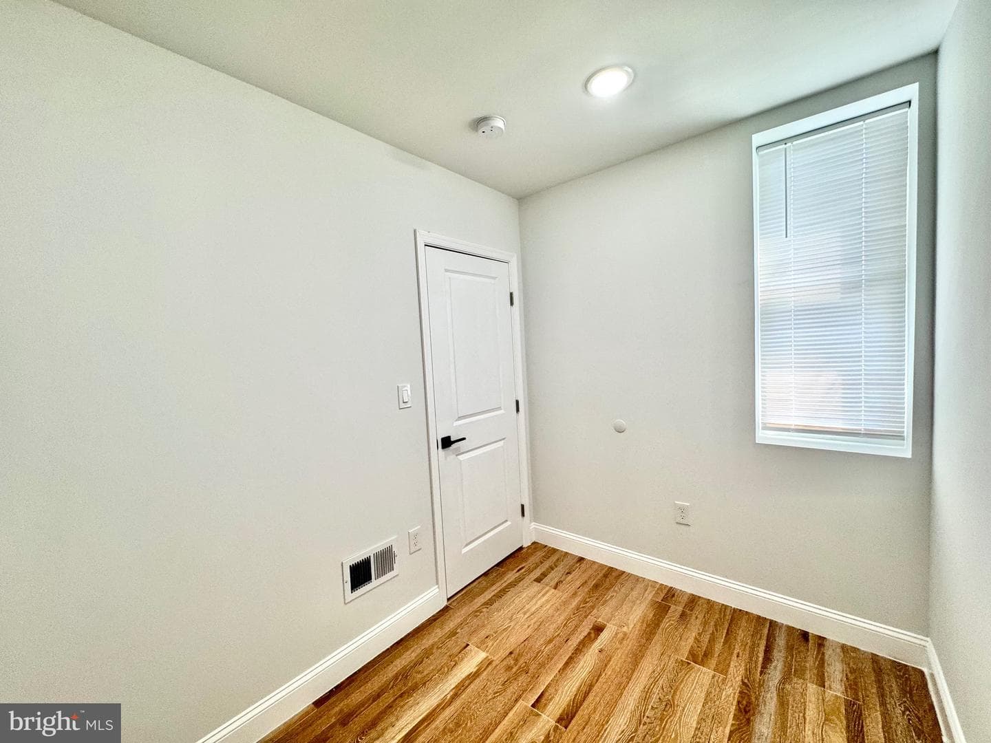 2627 S Jessup Street photo 24