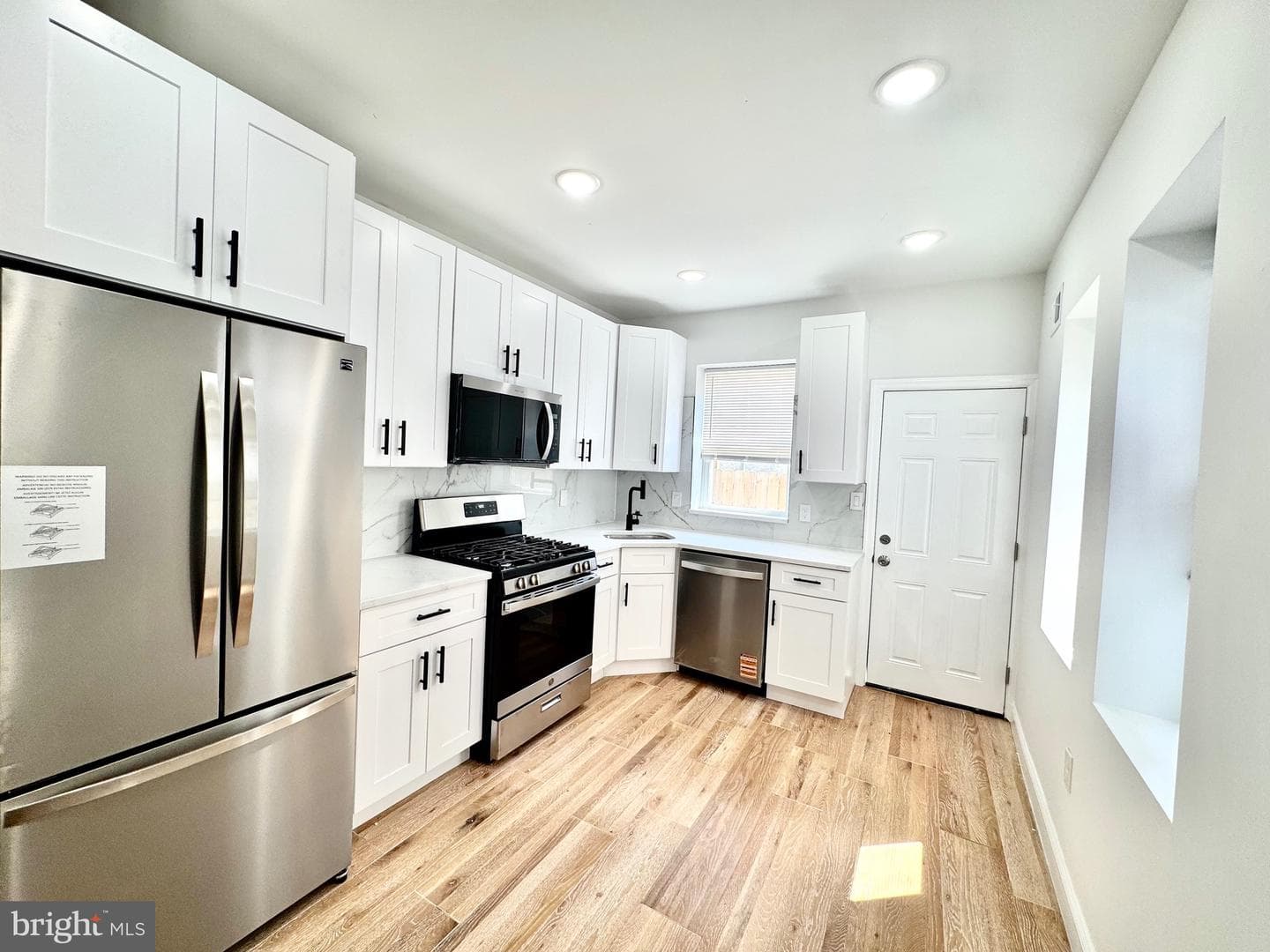 2627 S Jessup Street photo 8