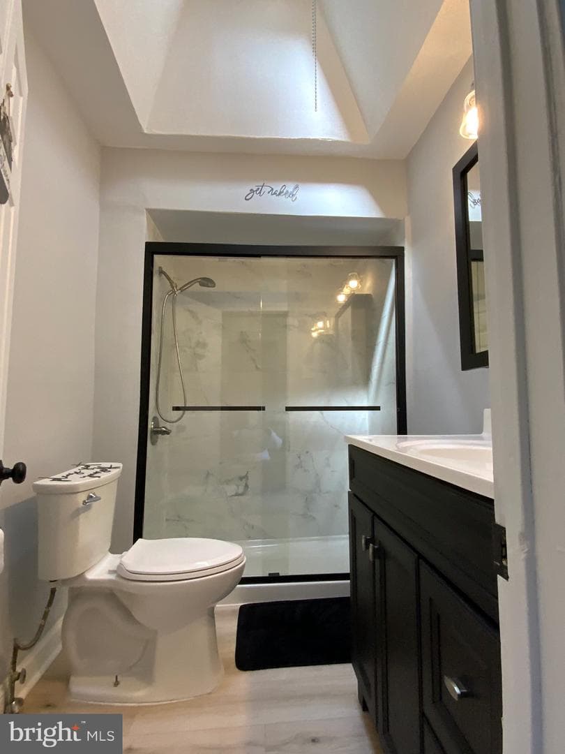 427 E Sharpnack Street photo 19